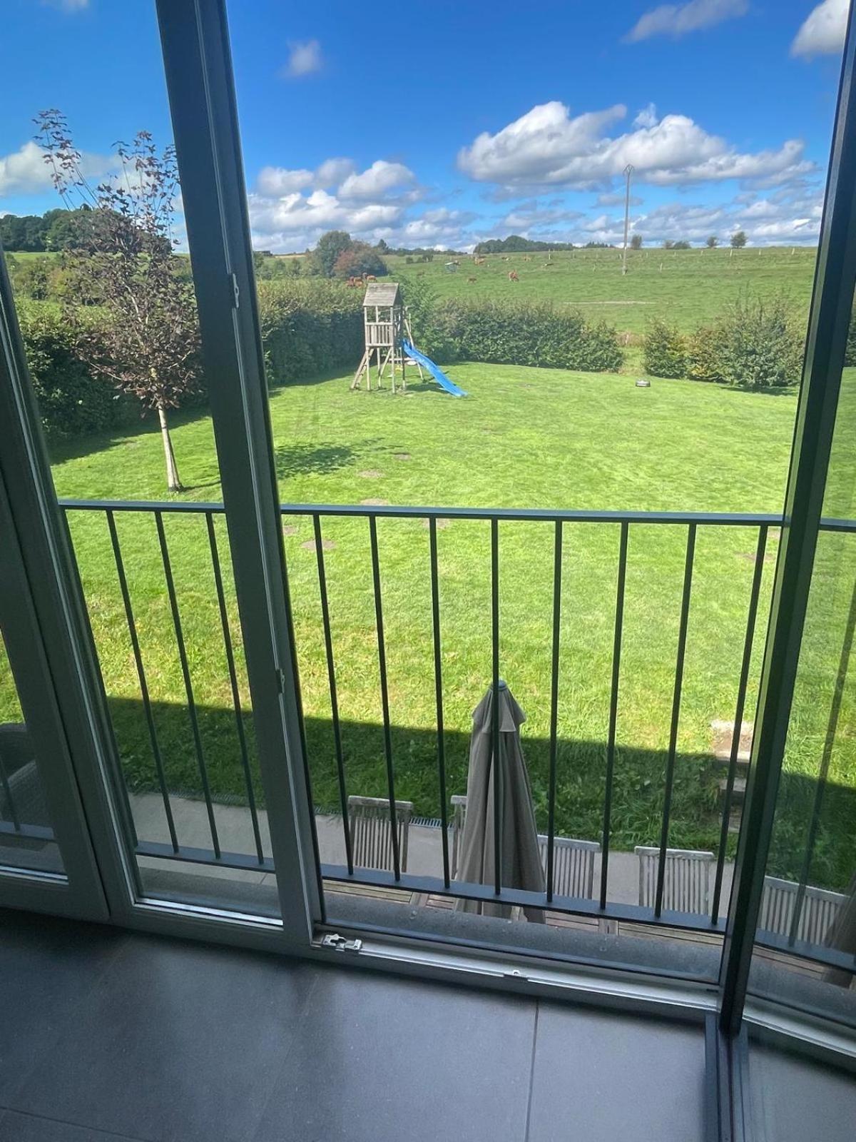 Le Gite Du Vieux Chene Bertogne Exteriör bild